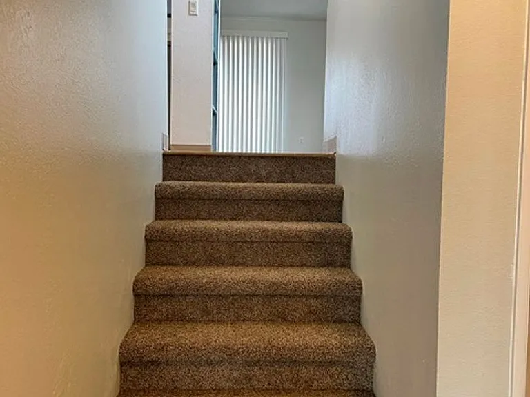 772 W Oregon Ave — Photo 6
