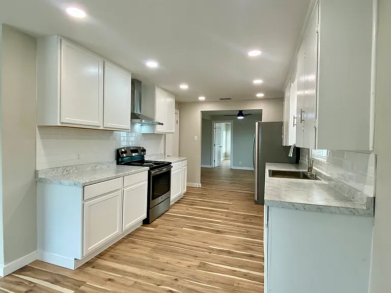 431 Tutt Ave — Photo 12