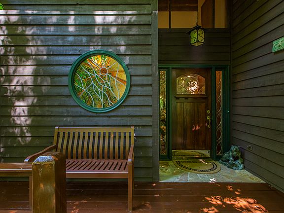 Front Door, C'mon in!