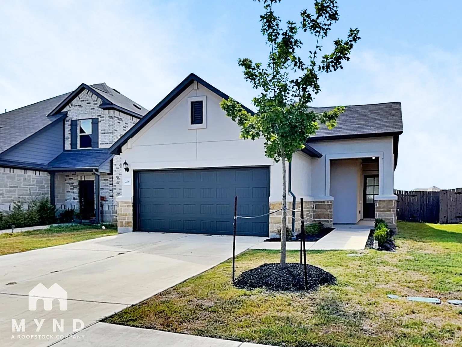 3 bed, 2.0 bath, 1370 sqft, $1,795 — Photo 1