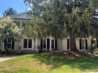 1200 Royal Crescent St, Rochester Hills, MI, 48306