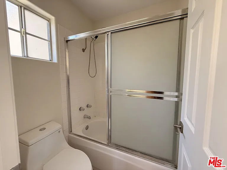 11536 Edinger Ave — Photo 6