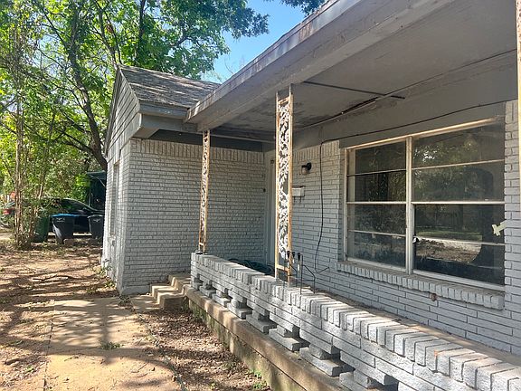 4th image of 1107 Wayne St