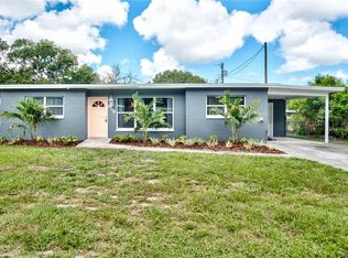 9116 93rd St, Seminole, FL 33777