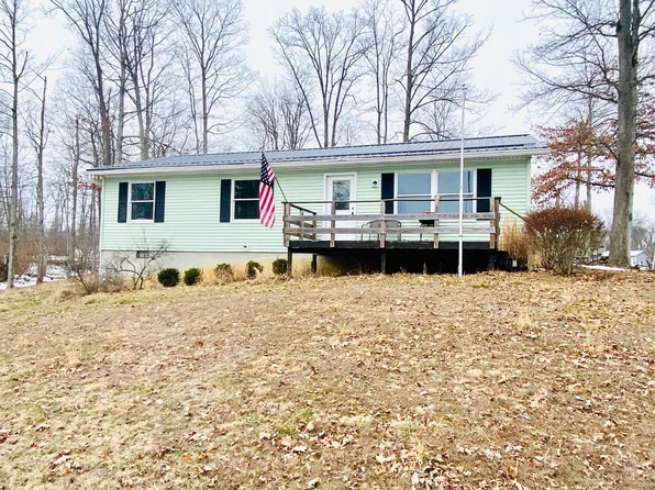 77 Flensburg Dr, Fayetteville, OH 45118