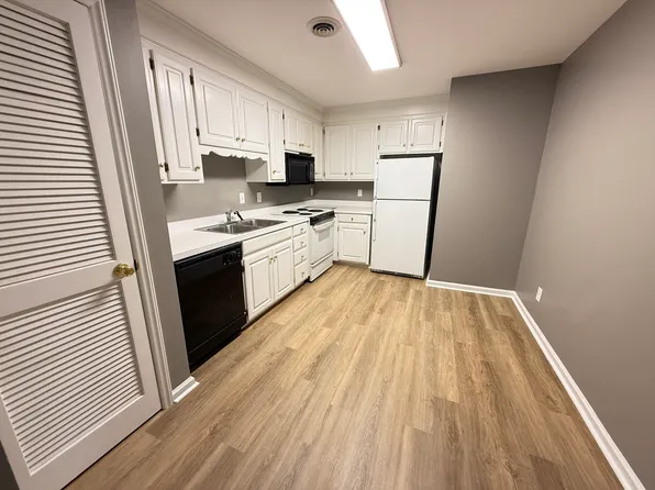 1630 Oxford Rd #F, Henderson, NC 27536