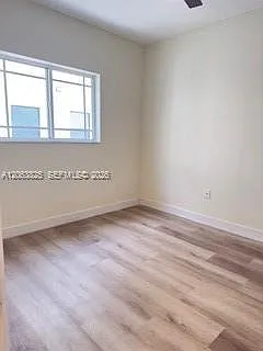1930 SW 2nd St #3 — Photo 5