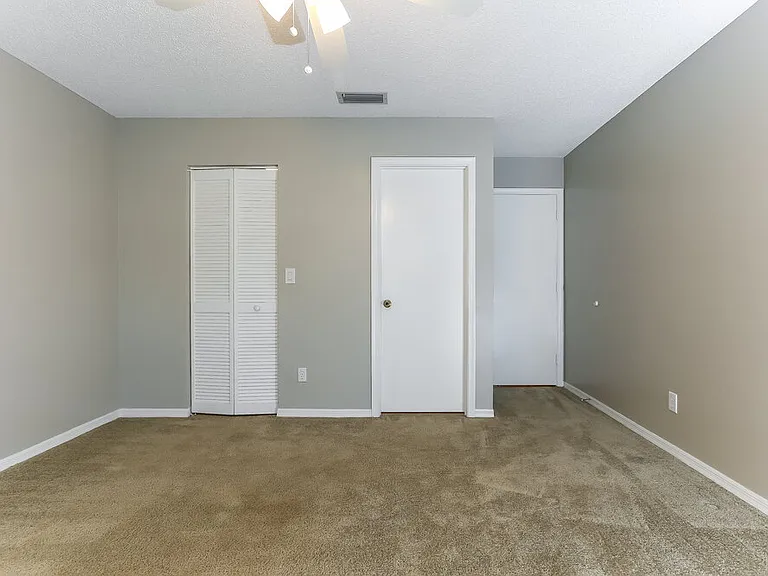 18244 NW 21st St — Photo 10