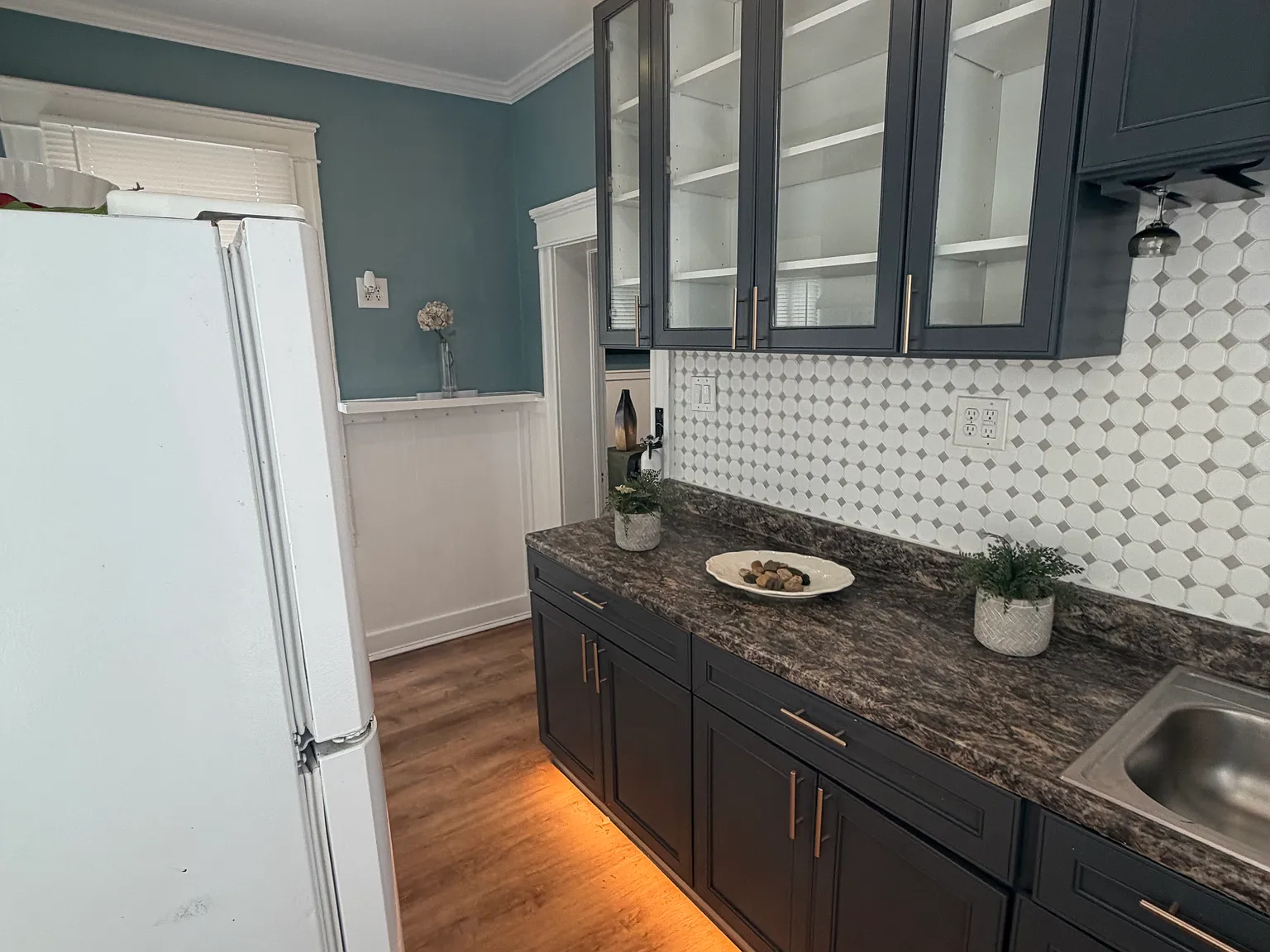 215 W 29th St — Photo 3