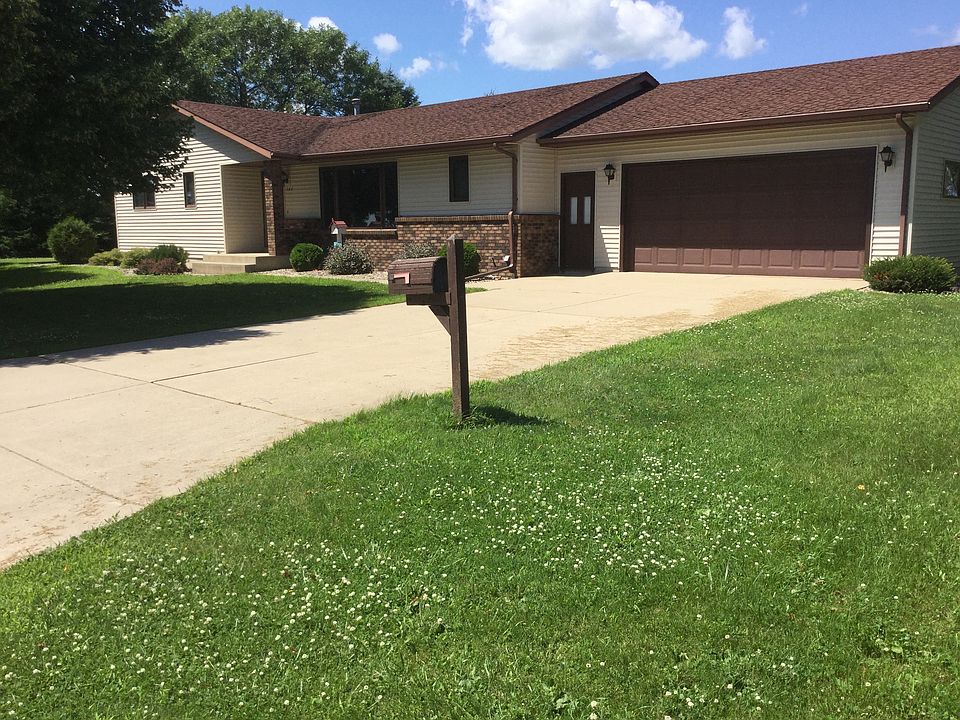 3 Bed+,  3 Bath