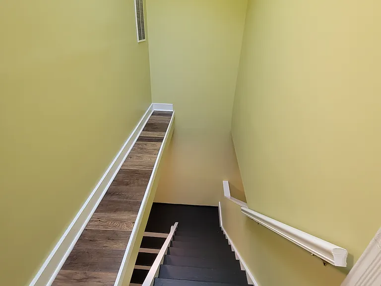 1215 John St #2 — Photo 13