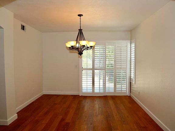 5th image of 2529 Seamist Ct