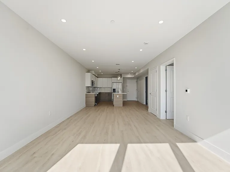 Skylar Lofts JC — Photo 6