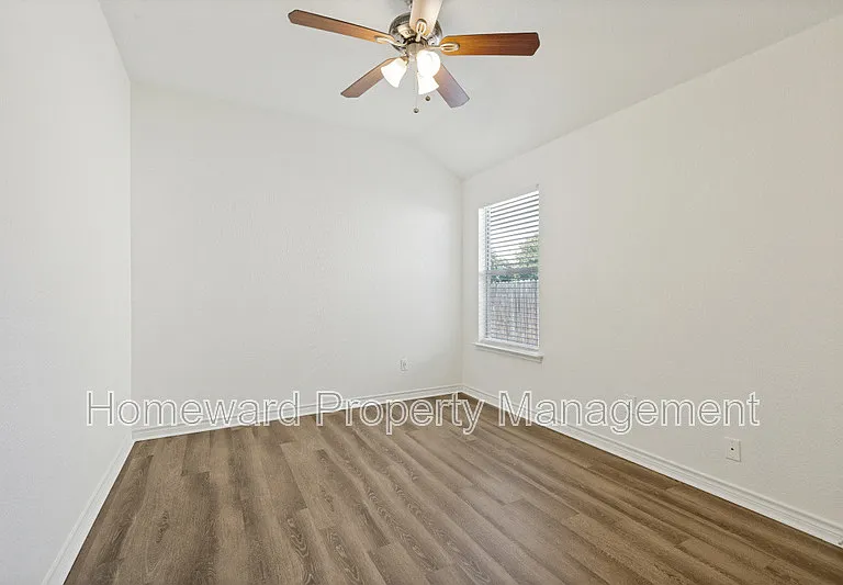 900 San Felipe Trl — Photo 10