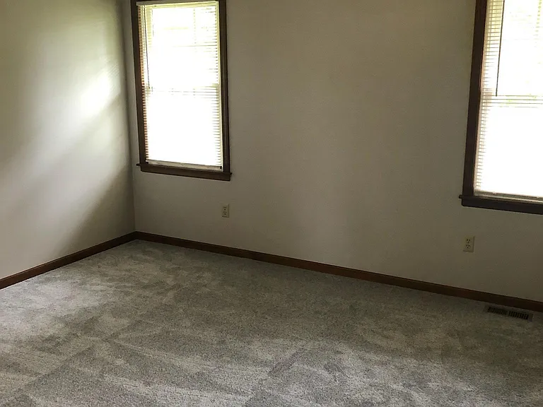 1008 NE Cedar St — Photo 7