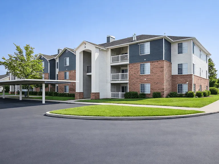 Haven Pointe Apartments — Photo 2