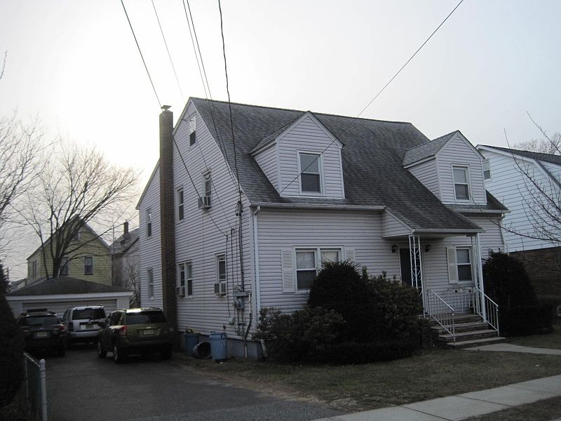 Quiet Street w/ Similar Home