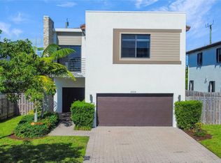 21016 NE 2nd Ct, Miami, FL 33179