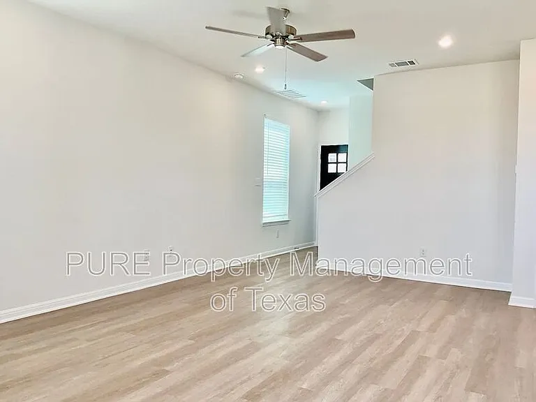2208 Cornfield Dr #B — Photo 4