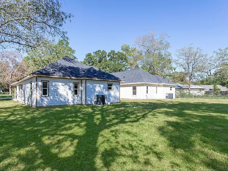 14836 Coaltown Rd — Photo 10