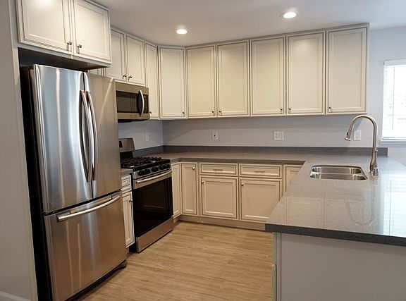 2nd image of 5651 Kimberly St