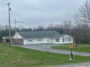 1068 Meiser Rd, Corfu, NY 14036