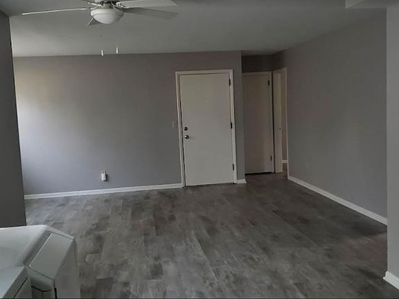 5th image of 104 S 2nd St #2