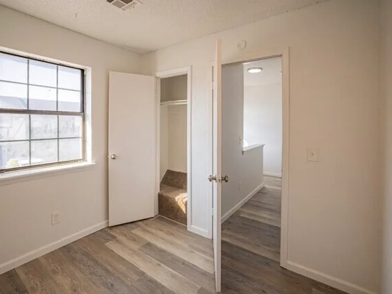 2720 SW 74th St — Photo 10