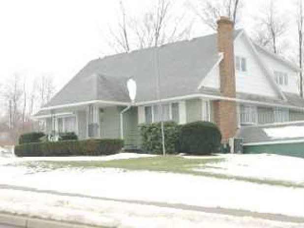 1st image of 176 Chautauqua Ave