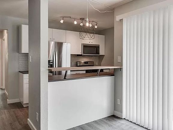 4th image of 506 Blackson Ave #B