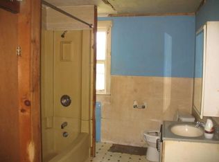 690 Deturksville Rd, Pine Grove, PA 17963