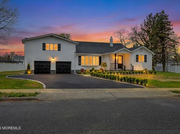 3 Roberta Drive, Middletown, NJ 07748
