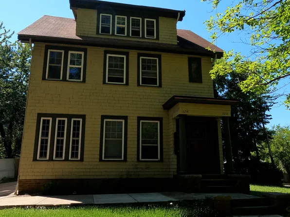 1652 Hillcrest Rd #2, Cleveland, OH 44118