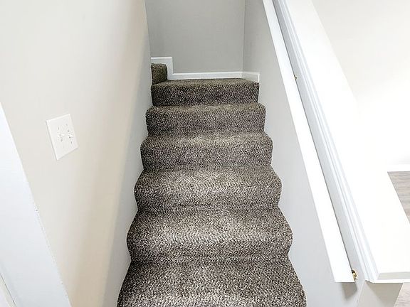 2nd image of 180 E Grande Ave APT 2