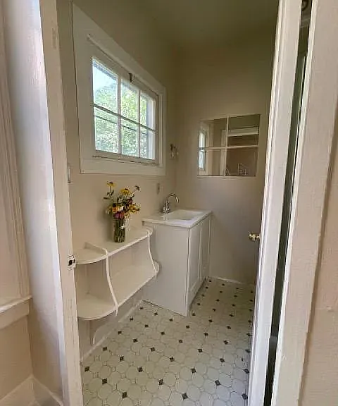 1230 Browns Aly — Photo 5