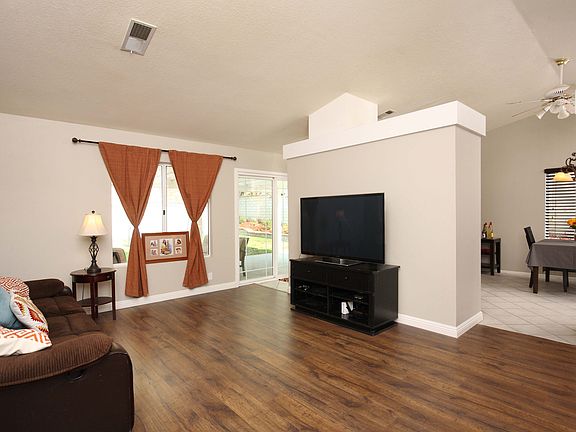 4th image of 30443 Sunrose Pl