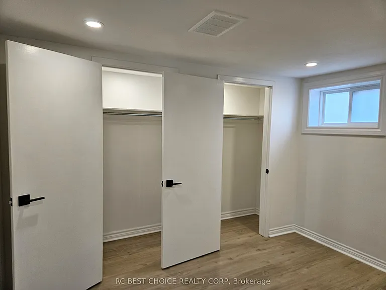 45 Mayall Ave #LOWER — Photo 19