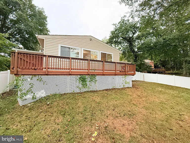 6910 Fern Pl — Photo 15