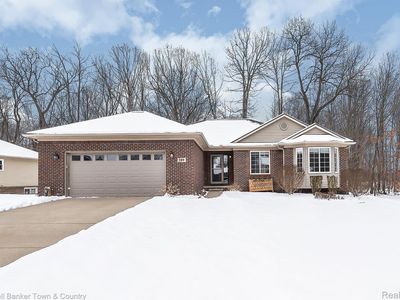 289 Crystal Ct, Howell, MI, 48843