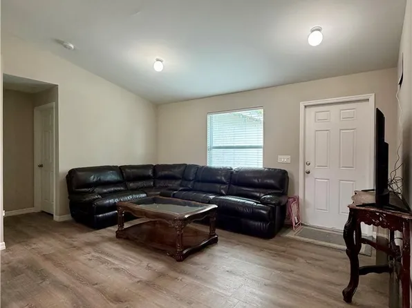 354 Mangonia Ave, Lehigh Acres, FL 33974