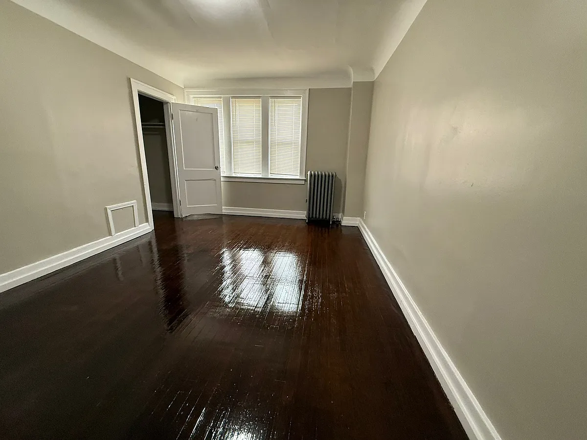 Building Photo - 11255 Charlemagne Ave #1