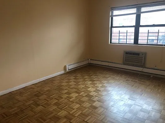 Rented by 18 REALTY | media 24
