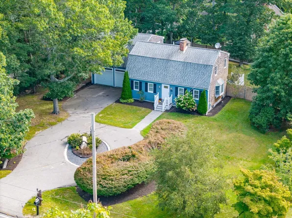 451 County Rd, Pocasset, MA 02559