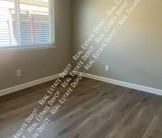 1152 Johnson Ct — Photo 29