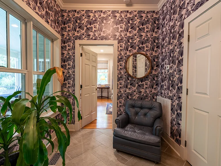 Mud Room/Hall to Master Suite, Screened-in Porch and Laundry Room