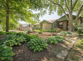 7537 SW Robinhood Ct, Topeka, KS 66614