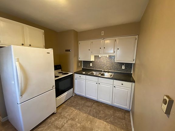 5th image of 535 Fairfield Ave #537