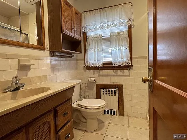 188 Laurel Ave #1 — Photo 5