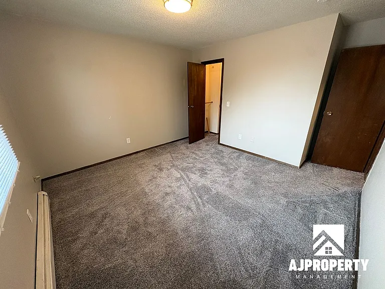 3600 S Cathy Ave — Photo 9