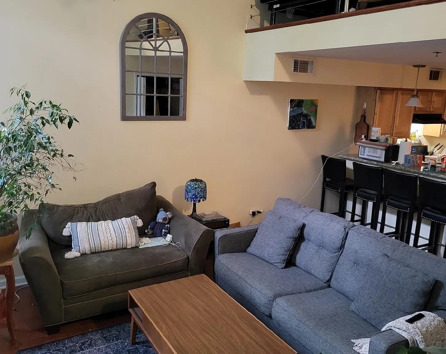1 bed, 950 sqft, $1,205 — Photo 1